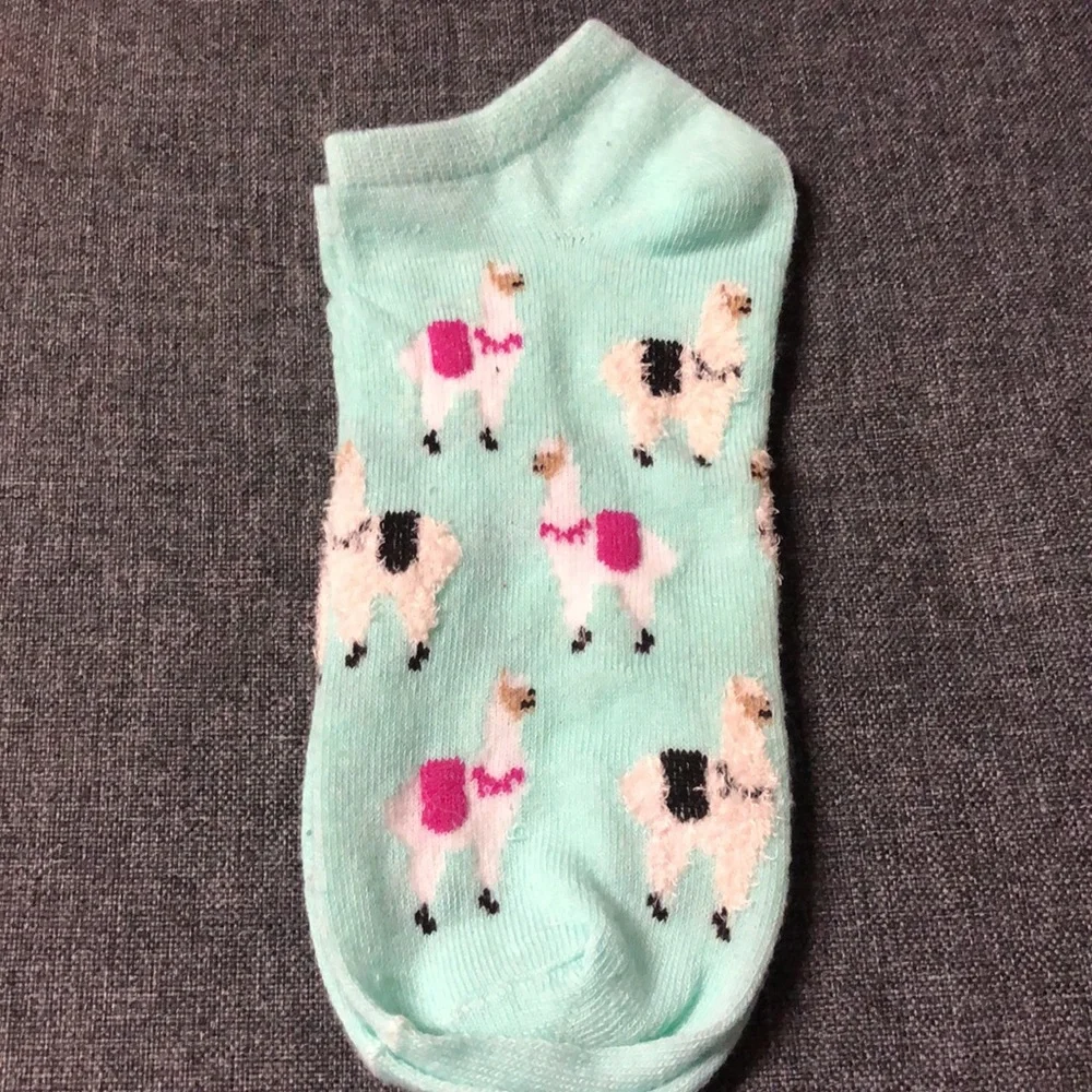 4 Pair Girl’s Ankle Socks L/XL 10/12 Stripe Diamond llama NWOT